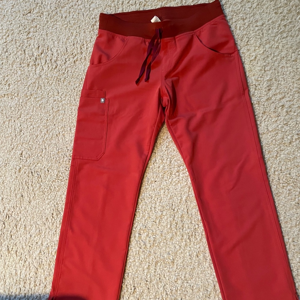 Kade™ Cargo Scrub Pants Coral